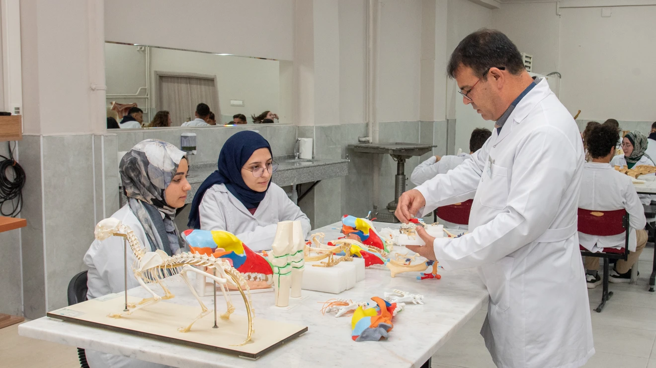 Veteriner Fakültesi, yeni derslik ve laboratuvarlarıyla öğretim kalitesini güçlendirdi